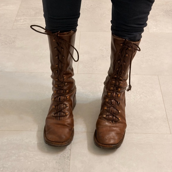 Women’s Martini Osvaldo Lace Up Leather Boots with Pirelli soles - Picture 3 of 13